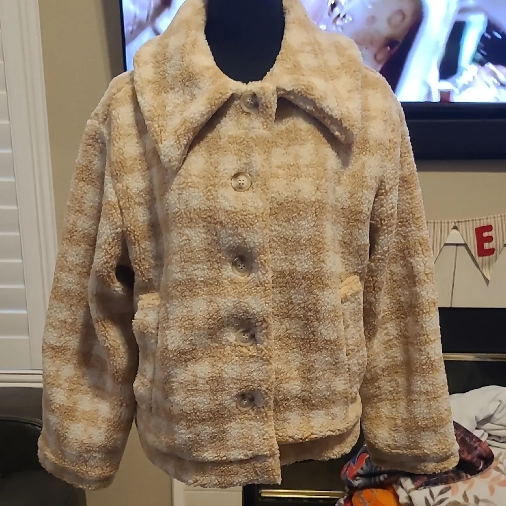 Blu Pepper Cream and Tan Teddy Jacket - Picture 4 of 7